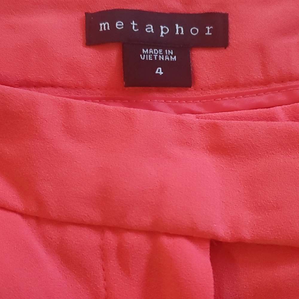 Shorts - Picture 3 of 3